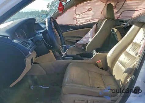 2011 Honda Accord Se z USA, uszkodzony, nr VIN 1HGCP2F60BA121108